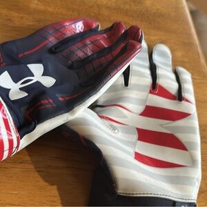 Under Armour Black and Red Athletic Gloves